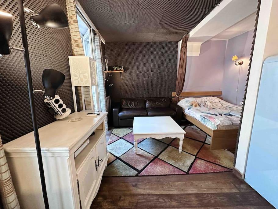 Studio With Home Cinema@Paris Chatelet Экстерьер фото